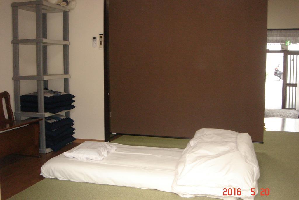 Guesthouse Siam Osaka Bagian luar foto