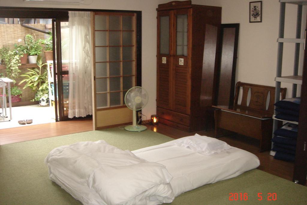 Guesthouse Siam Osaka Bagian luar foto