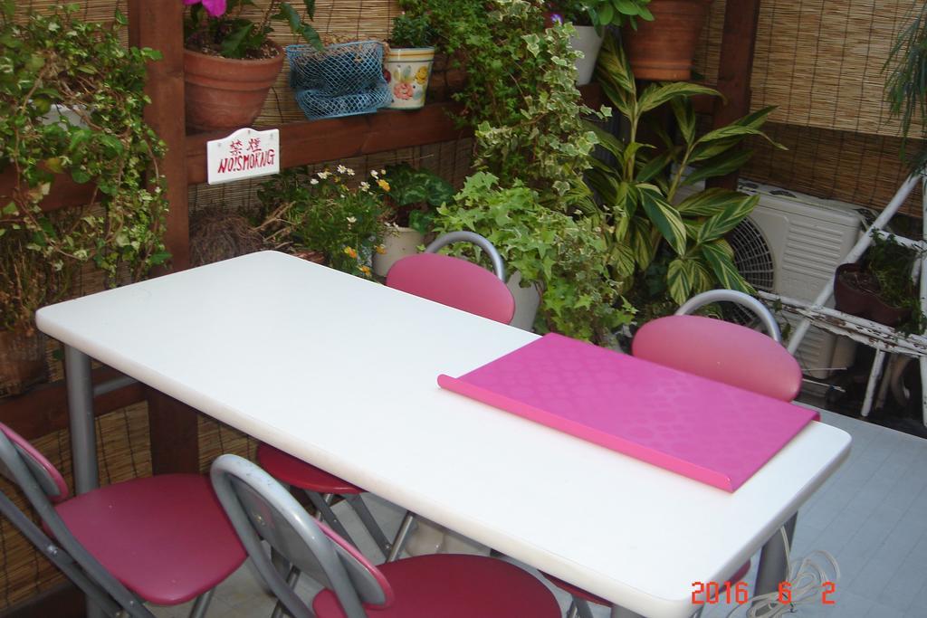 Guesthouse Siam Osaka Bagian luar foto