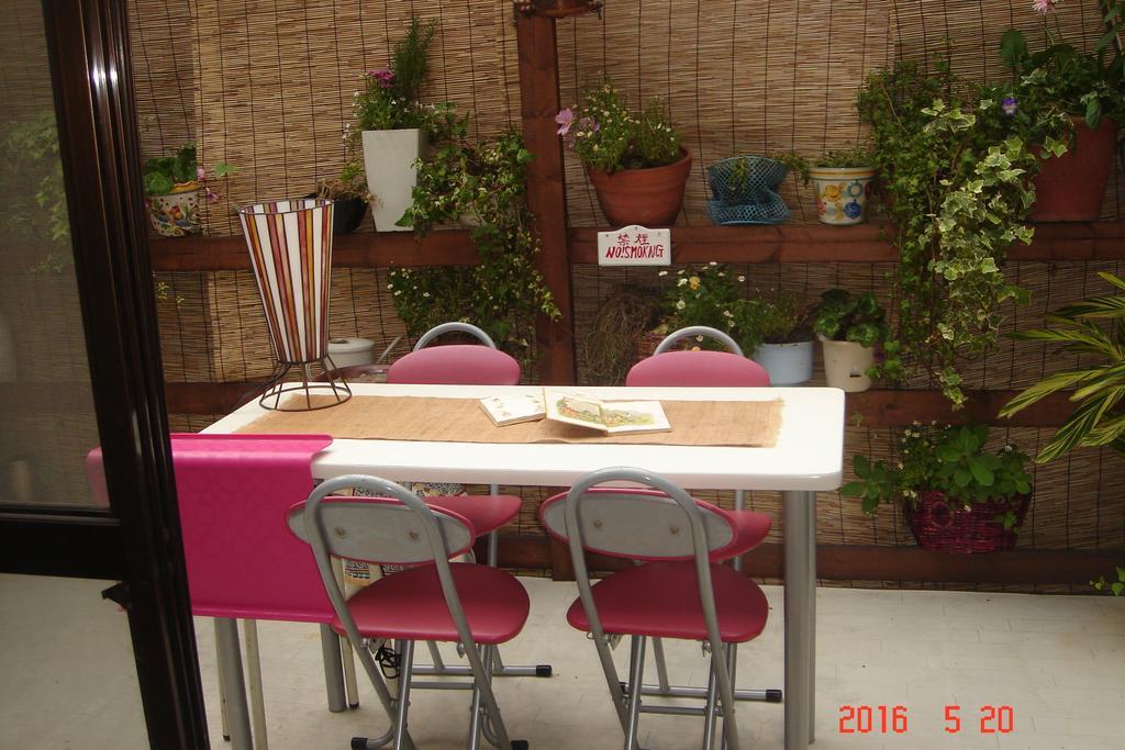 Guesthouse Siam Osaka Bagian luar foto