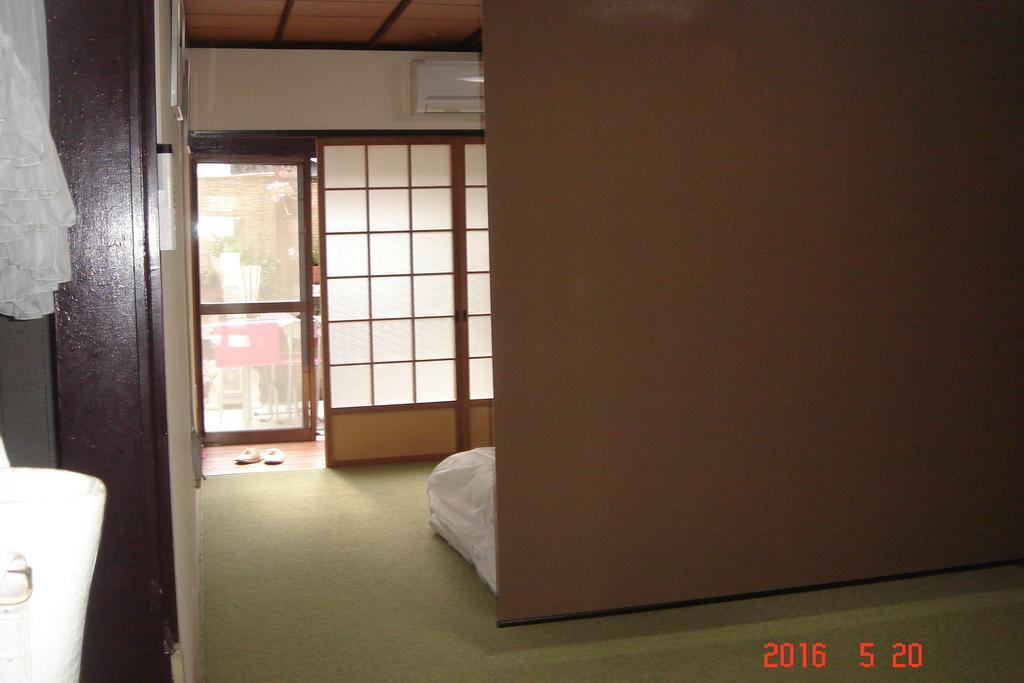 Guesthouse Siam Osaka Bagian luar foto