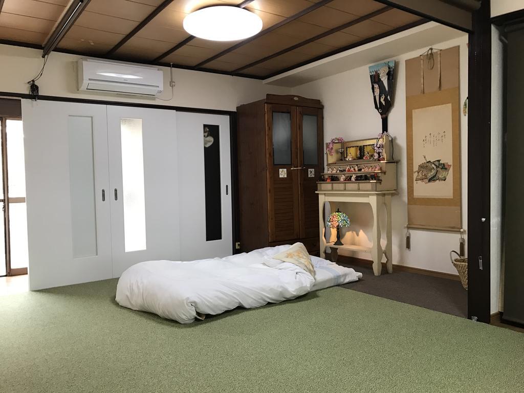 Guesthouse Siam Osaka Bagian luar foto